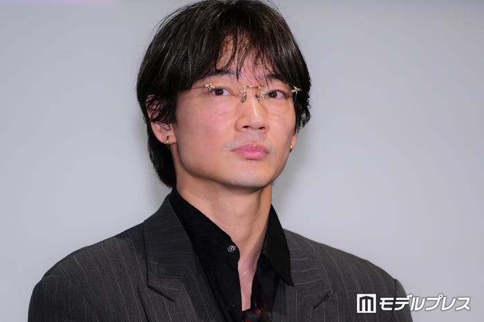 綾野剛(C)モデルプレス