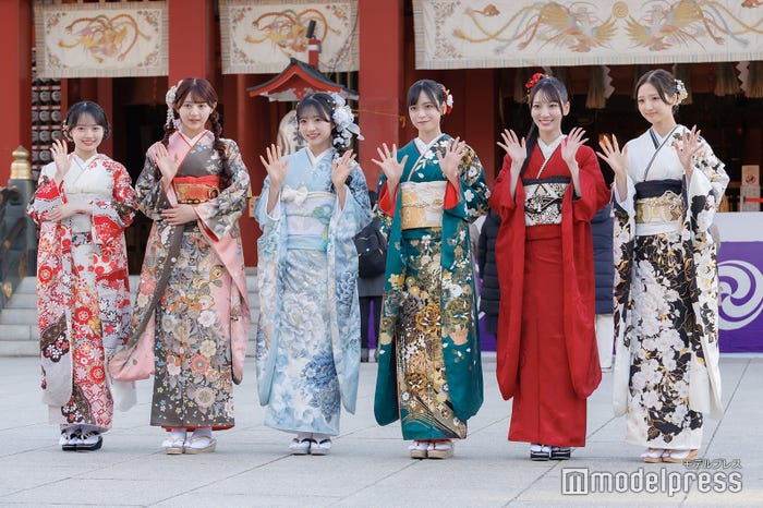 花田藍衣、久保姫菜乃、秋山由奈、新井彩永、工藤華純、迫由芽実(C)モデルプレス