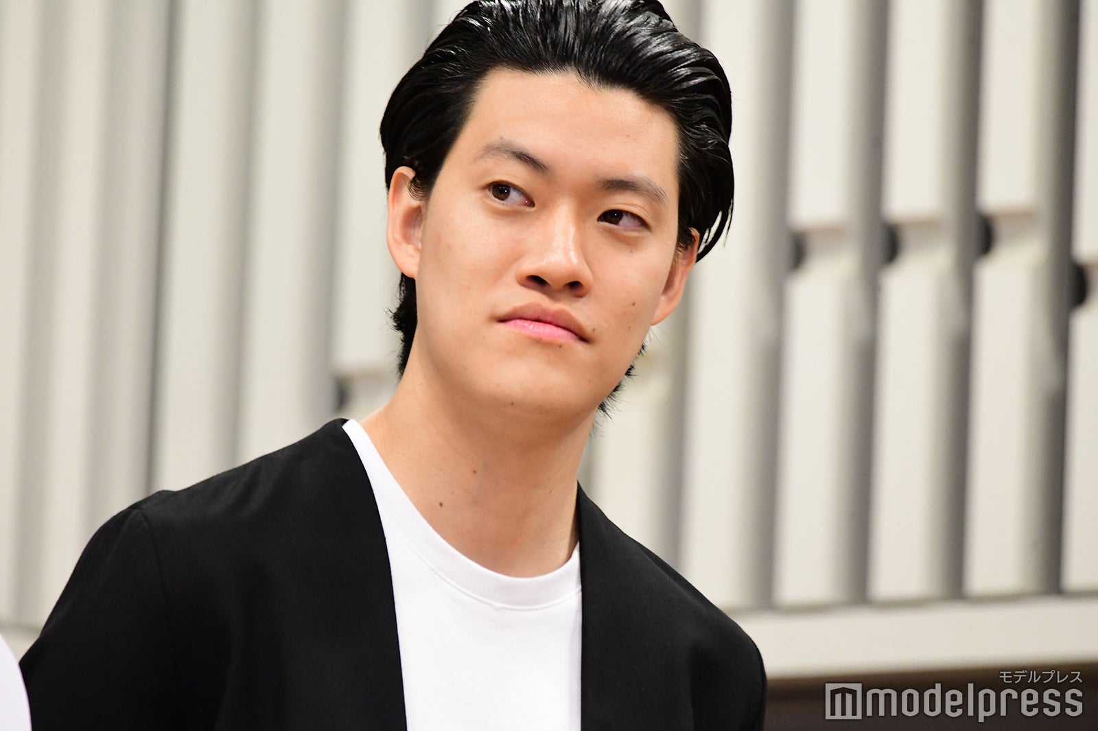 粗品（C）モデルプレス