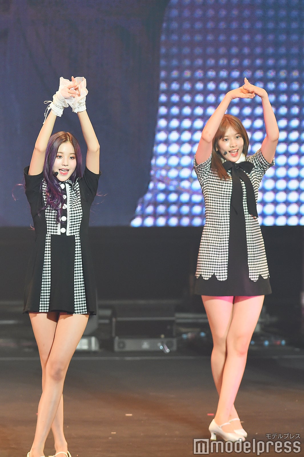 IZ*ONE （C）モデルプレス