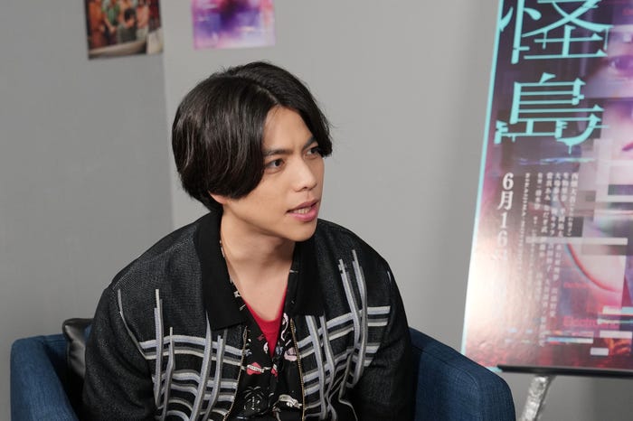 重岡大毅(C)2023「忌怪島/きかいじま」製作委員会(C)2023映画「禁じられた遊び」製作委員会