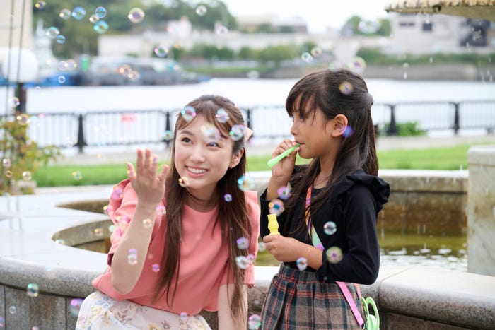 矢吹奈子「18歳、新妻、不倫します。」第2話より(C)わたなべ志穂/小学館/ABC
