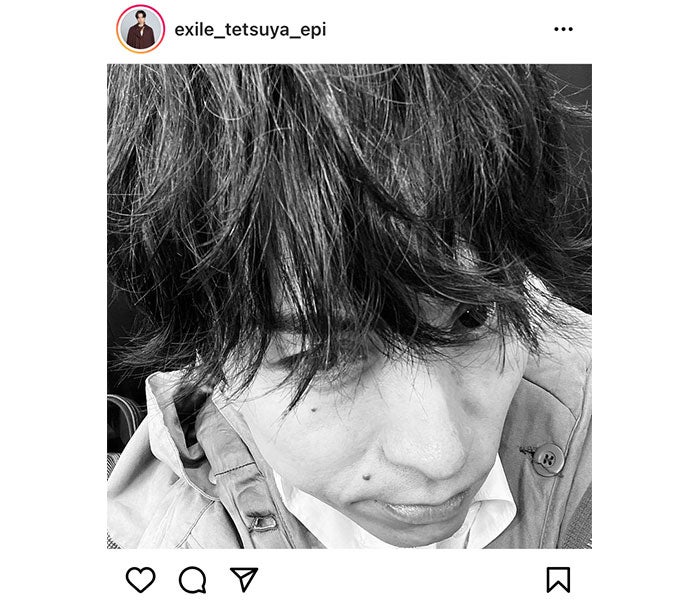 Exile Tetsuya 無造作ヘアーで見つめるモノクロショットにファン 呼吸困難 カッコいいですっ モデルプレス
