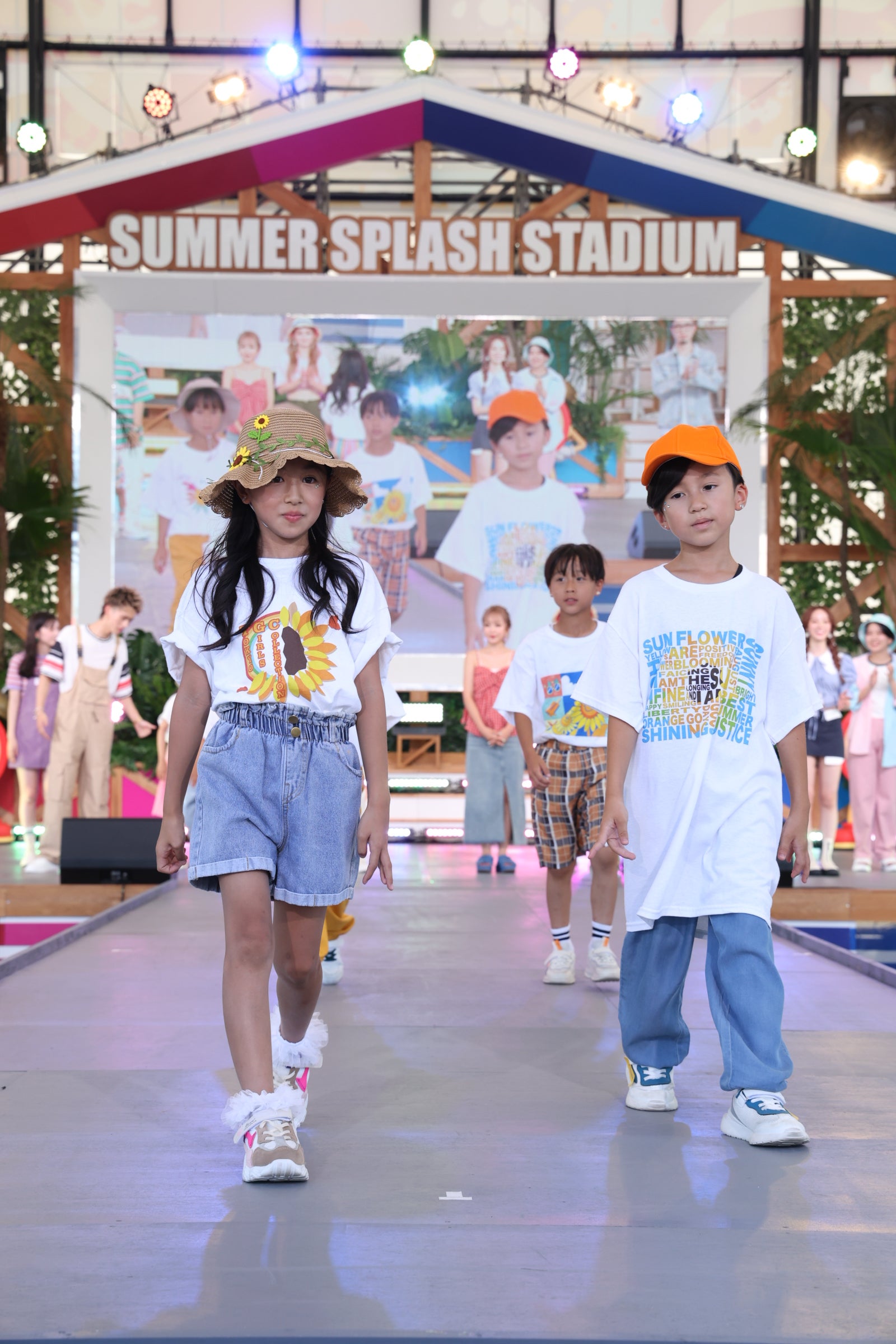 「お台場冒険王2023 SUMMER SPLASH！TOKYO GIRLS COLLECTION〜」未来STAGEの様子（提供写真）