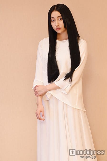 早見あかりの 女優魂 ハードルをはるかに超えた 7時間超えの過酷リハーサルに徹底した役作り モデルプレス 早見あかりの 女優魂 ハードルをはるかに超えた 7時間超えの過酷リハーサルに徹底した役作り モデルプレス