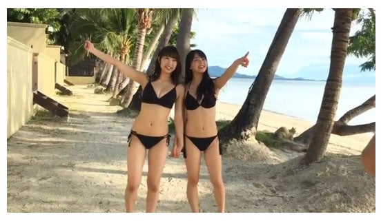 NMB48白間美瑠＆加藤夕夏、ビキニ姿で“恋人繋ぎ”ラブラブ動画に絶賛の声