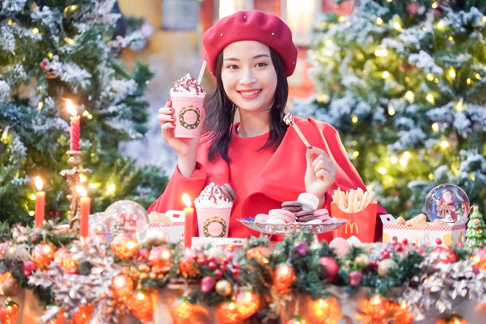 広瀬すず／新TVCM「マックカフェ『マックのいちごフラッペ』」篇（提供写真）