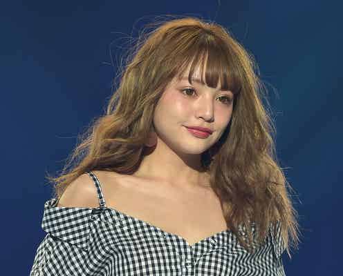 ちぃぽぽ、胸元ざっくり美肌披露 “SEXY&ガーリー”にランウェイ<神コレ2017S/S>
