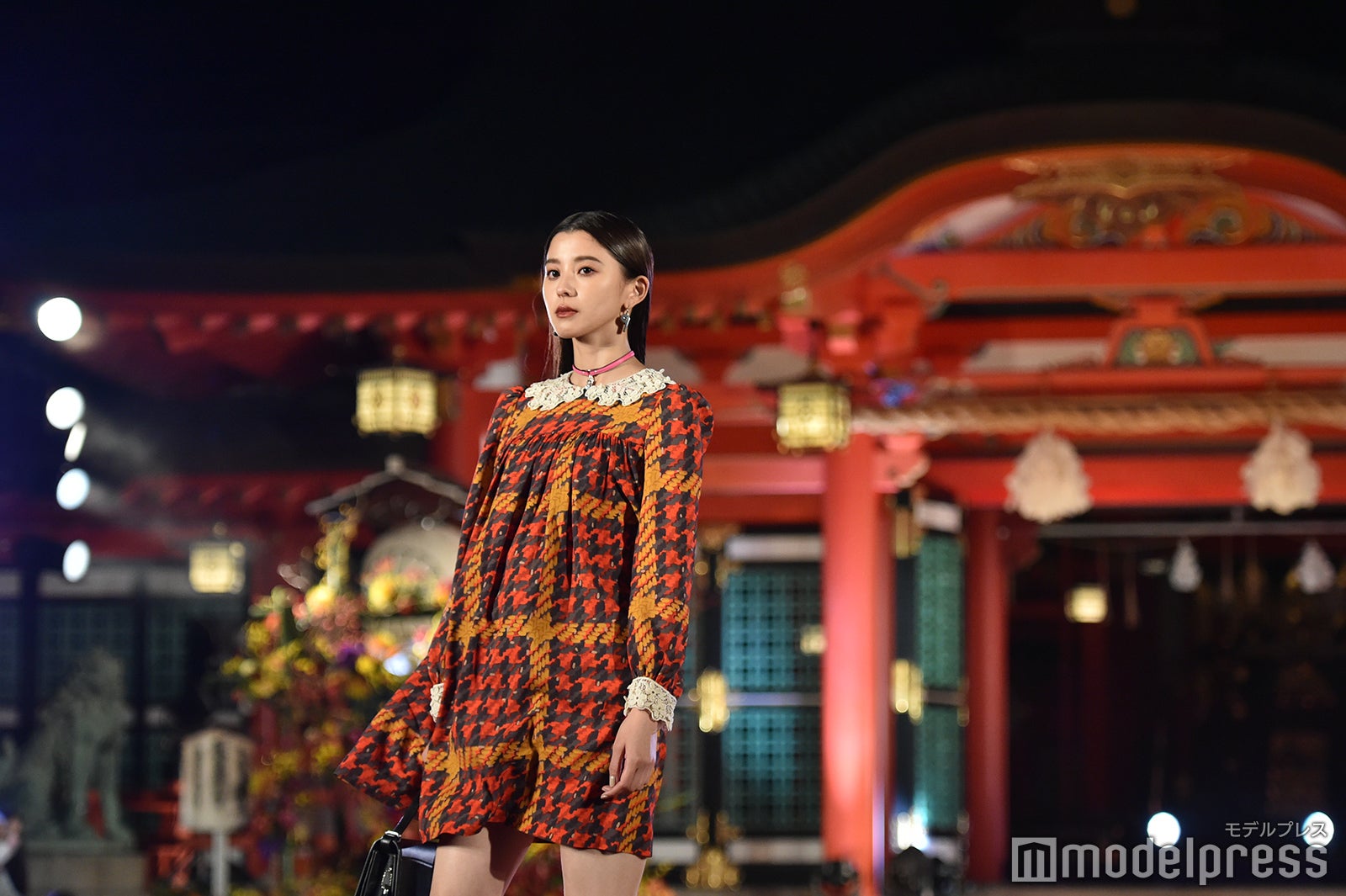 朝比奈彩「神コレ2022A／W」二大大役務める貫禄ランウェイ