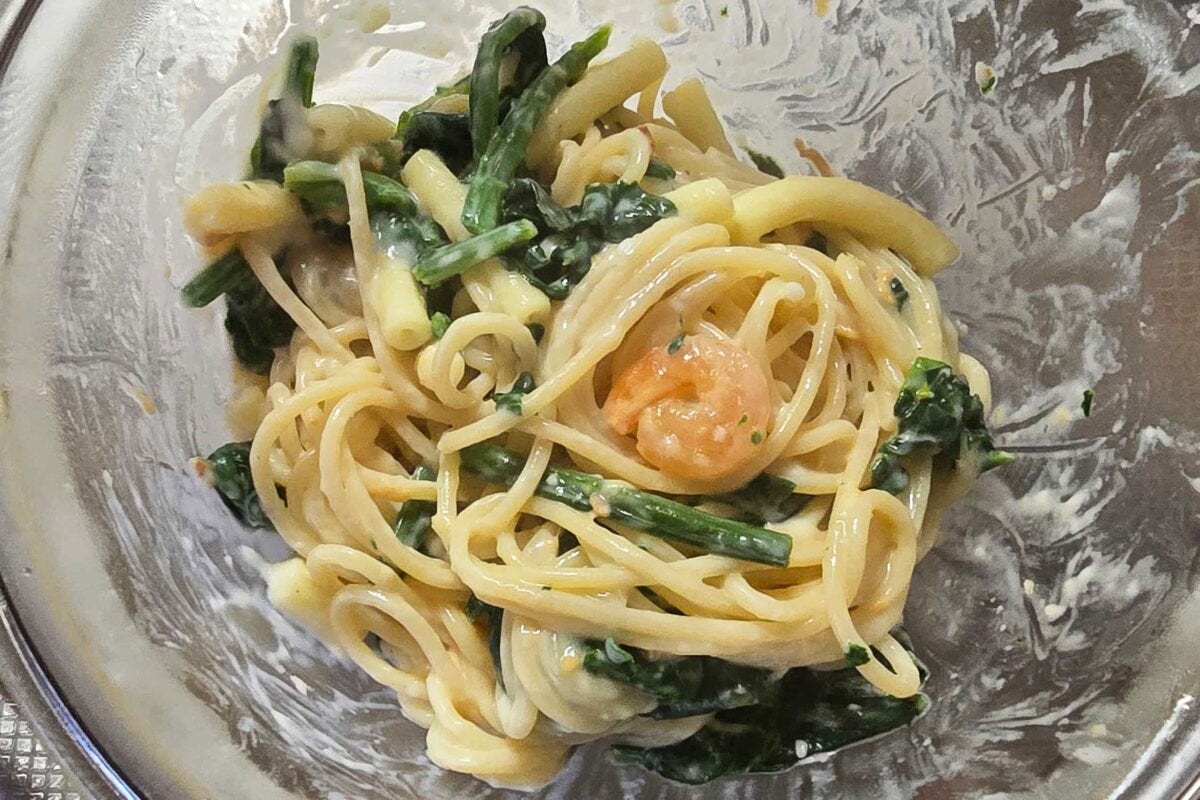 グラタンdeクリームパスタ・混ぜる