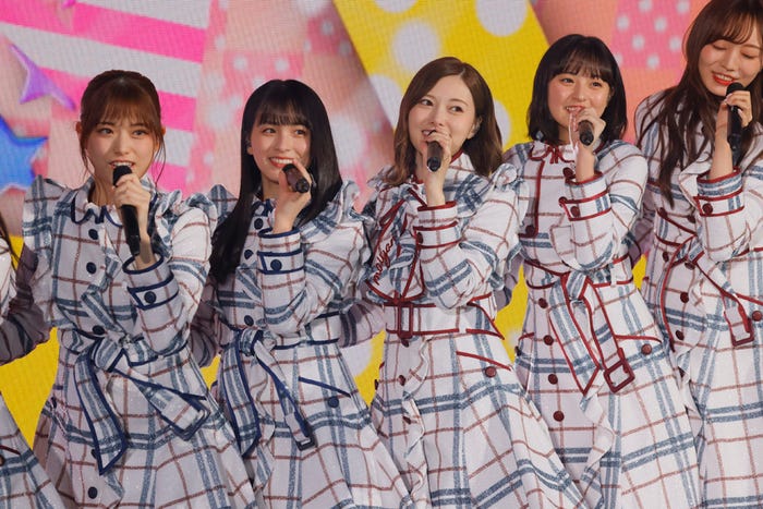 乃木坂46(提供写真)