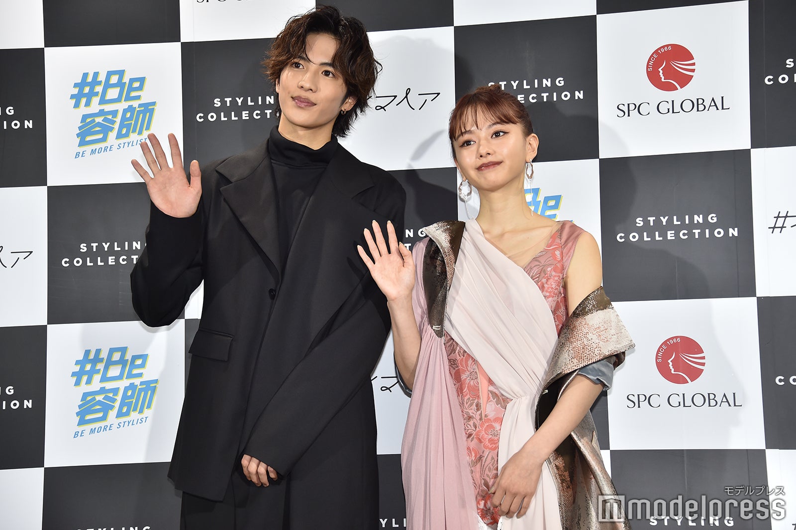 志尊淳＆山本舞香（C）モデルプレス