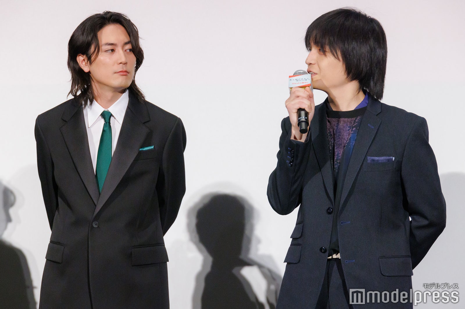 間宮祥太朗、岡山天音（C）モデルプレス