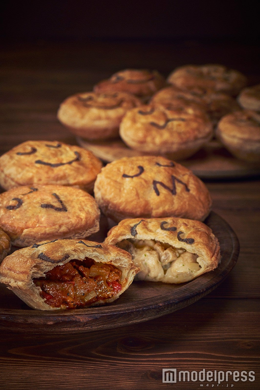 口の形でパイの中身を表している／画像提供：イクスピアリ