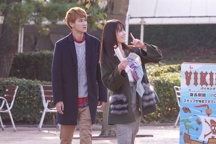 葉山奨之、山口紗弥加「リフレイン」より(C)フジテレビ