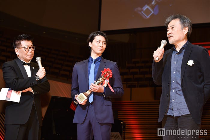 生島ヒロシ、高杉真宙、黒沢清監督(C)モデルプレス