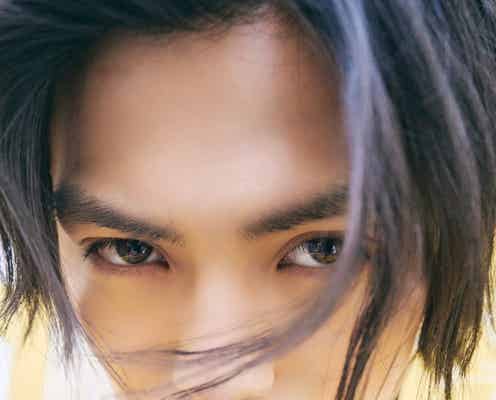 「仮面ライダーギーツ」簡秀吉「裸一貫で身体を張って頑張りました」1st写真集「IKKAN」決定