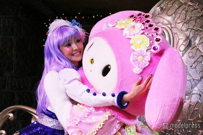 サプライズでマイメロディからハグ(C)2015 SANRIO CO., LTD.