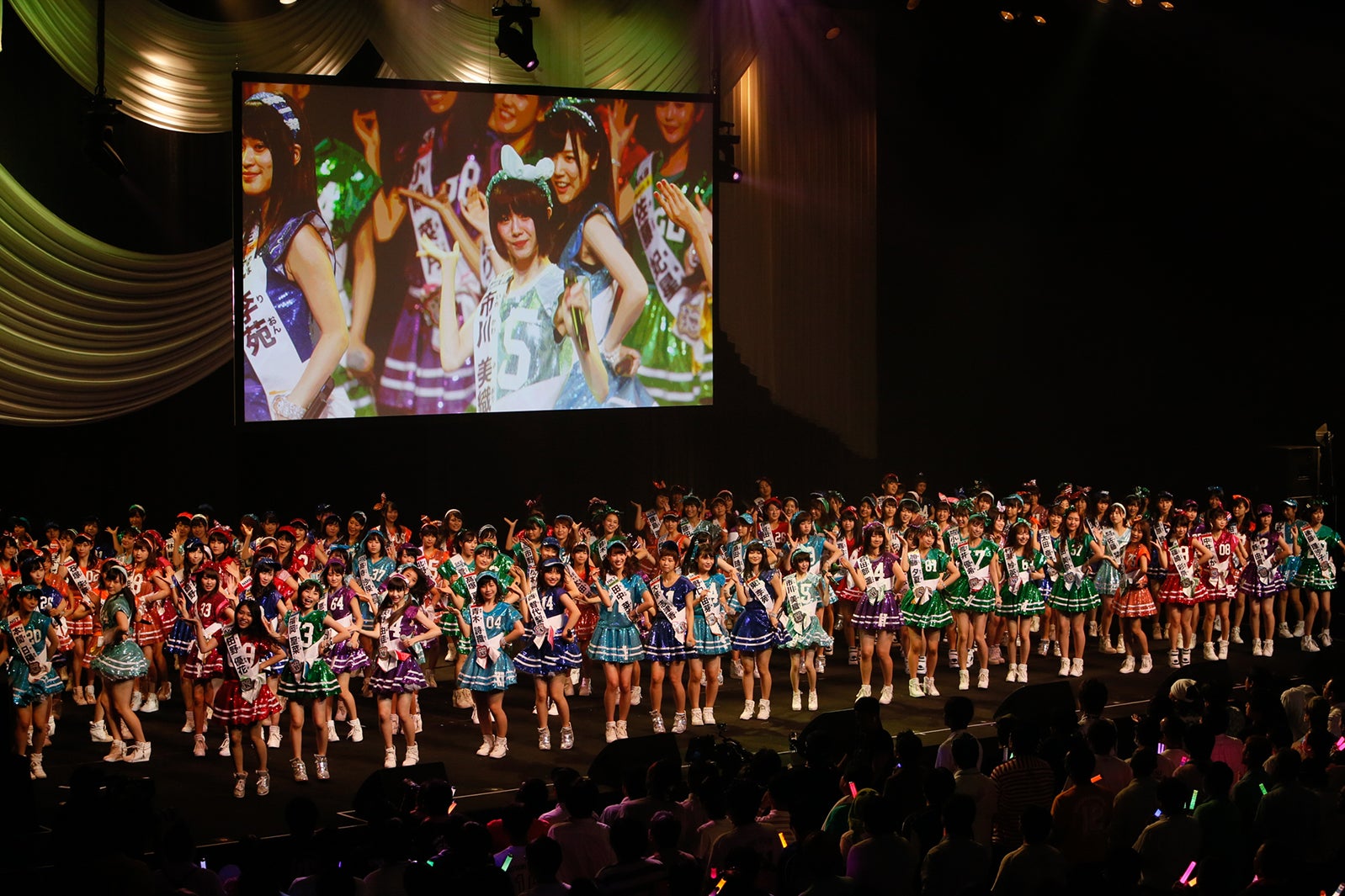 「AKB48グループ同時開催コンサートin横浜～来年こそランクインするぞ決起集会～」（C）AKS