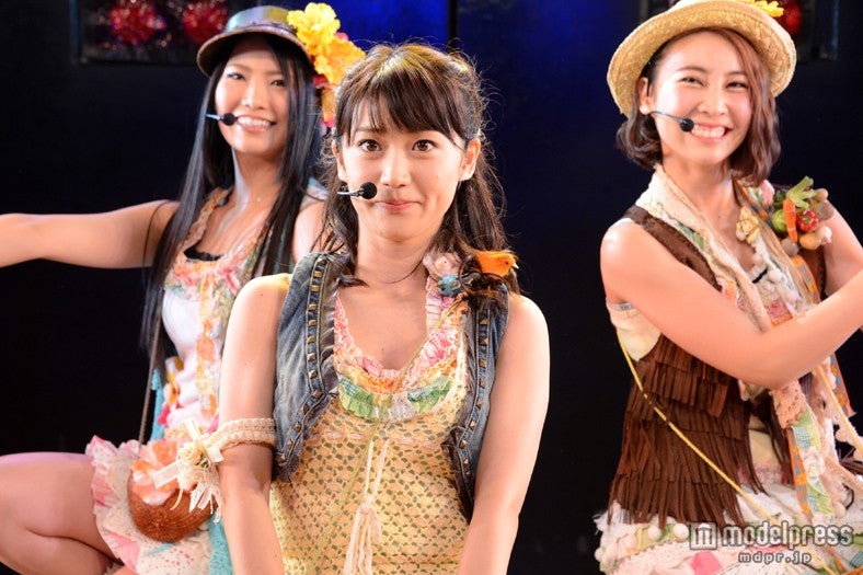 （左から）倉持、大島、近野