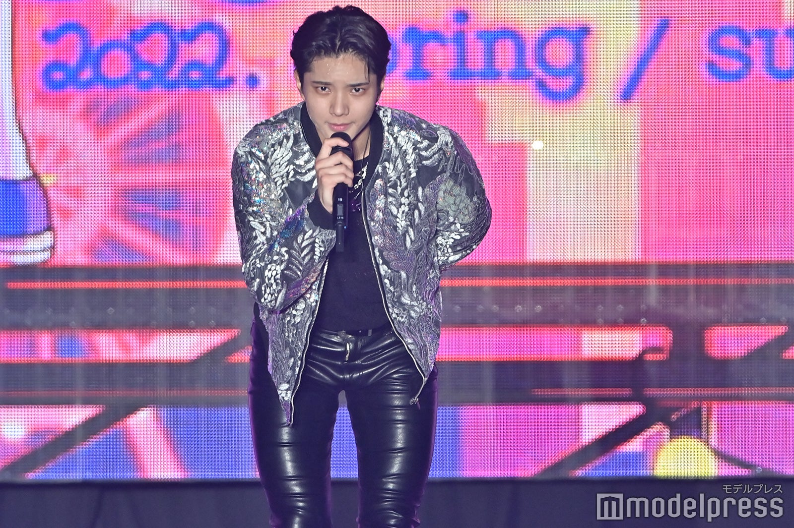 （C）モデルプレス