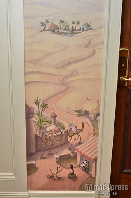 砂漠での冒険が描かれる