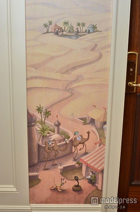 砂漠での冒険が描かれる