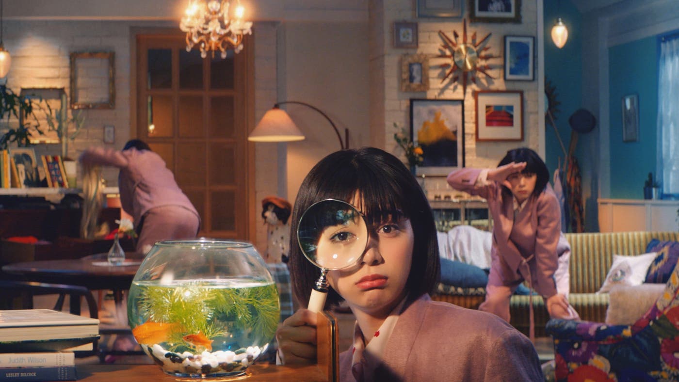 池田エライザ/「とろけると弁 自宅篇」より