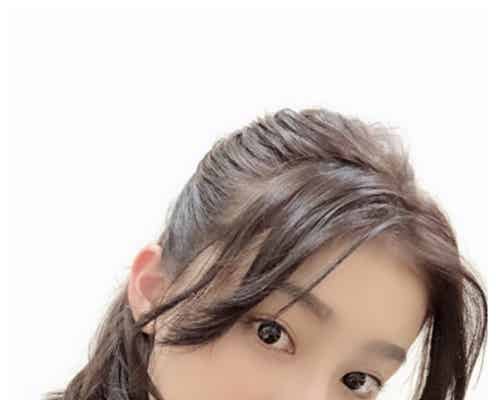 吉川愛の制服姿に「印象違う」「可愛い」の声「はじこい」オフショット公開