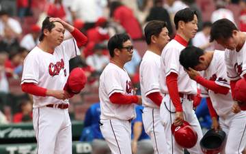 広島・新井監督 今季初の同一カード3連敗「本当に悔しい週末になった」 復帰後即マルチのドラ1・平川には「やっぱり雰囲気を変えてくれる選手」