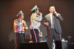 C K マリンメッセ福岡公演に振分親方 元高見盛関 がサプライズ出演 東京 両国国技館で1万人ライブも決定 モデルプレス C K マリンメッセ福岡公演に振分親方 元高見盛関 がサプライズ出演 東京 両国国技館で1万人ライブも決定 モデルプレス