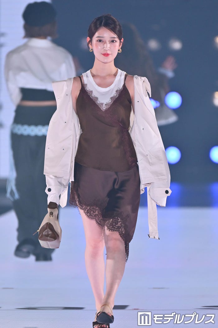 阪口珠美(C)モデルプレス