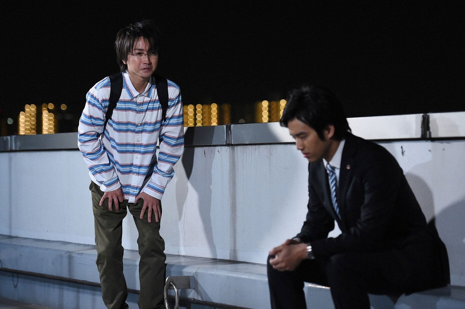 画像2/13) 出頭した美穂子（戸田恵梨香）、深瀬（藤原竜也）に