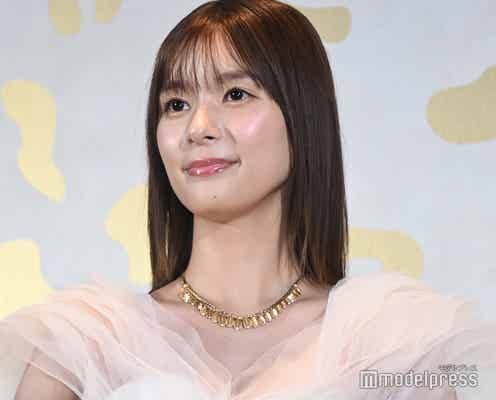 芳根京子、純白フリルドレス×ツヤ感メイクで魅力全開「すぐ自信を失ってしまう性格」仕事で心がけていること【「カルティエ銀座4丁目ブティック」オープニングイベント】