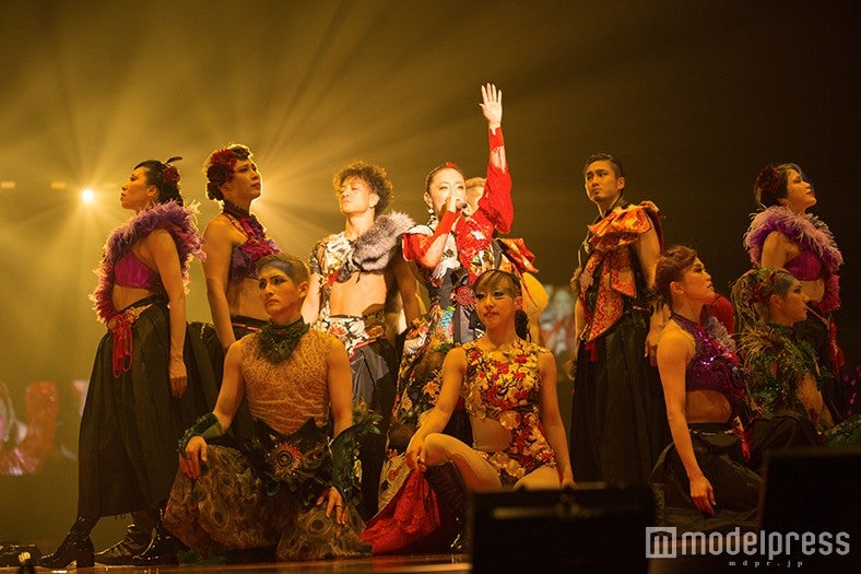 浜崎あゆみのカウントダウンライブ『ayumi hamasaki COUNTDOWN LIVE 2015-2016 A ～MADE IN TOKYO～』模様（画像提供：avex）