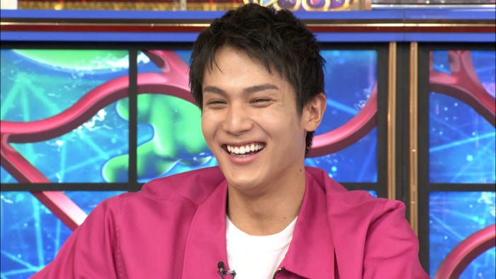 なにわ男子 藤原丈一郎 先輩に片思いする新入社員を熱演 モデルプレス なにわ男子 藤原丈一郎 先輩に片思いする新入社員を熱演 モデルプレス