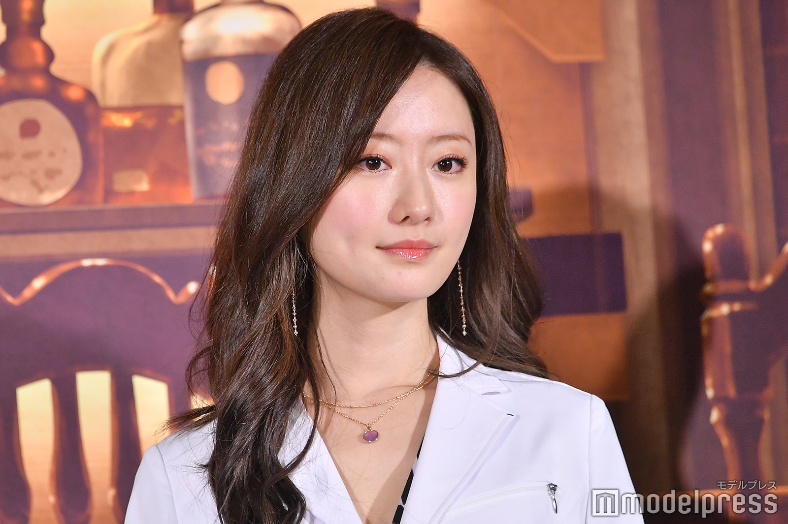 松本まりか／「神酒クリニックで乾杯を」（C）モデルプレス