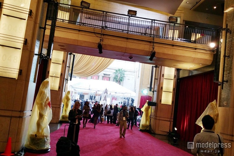 第87回アカデミー賞、レッドカーペット会場準備の様子（米・ドルビー・シアター／画像：モデルプレス）