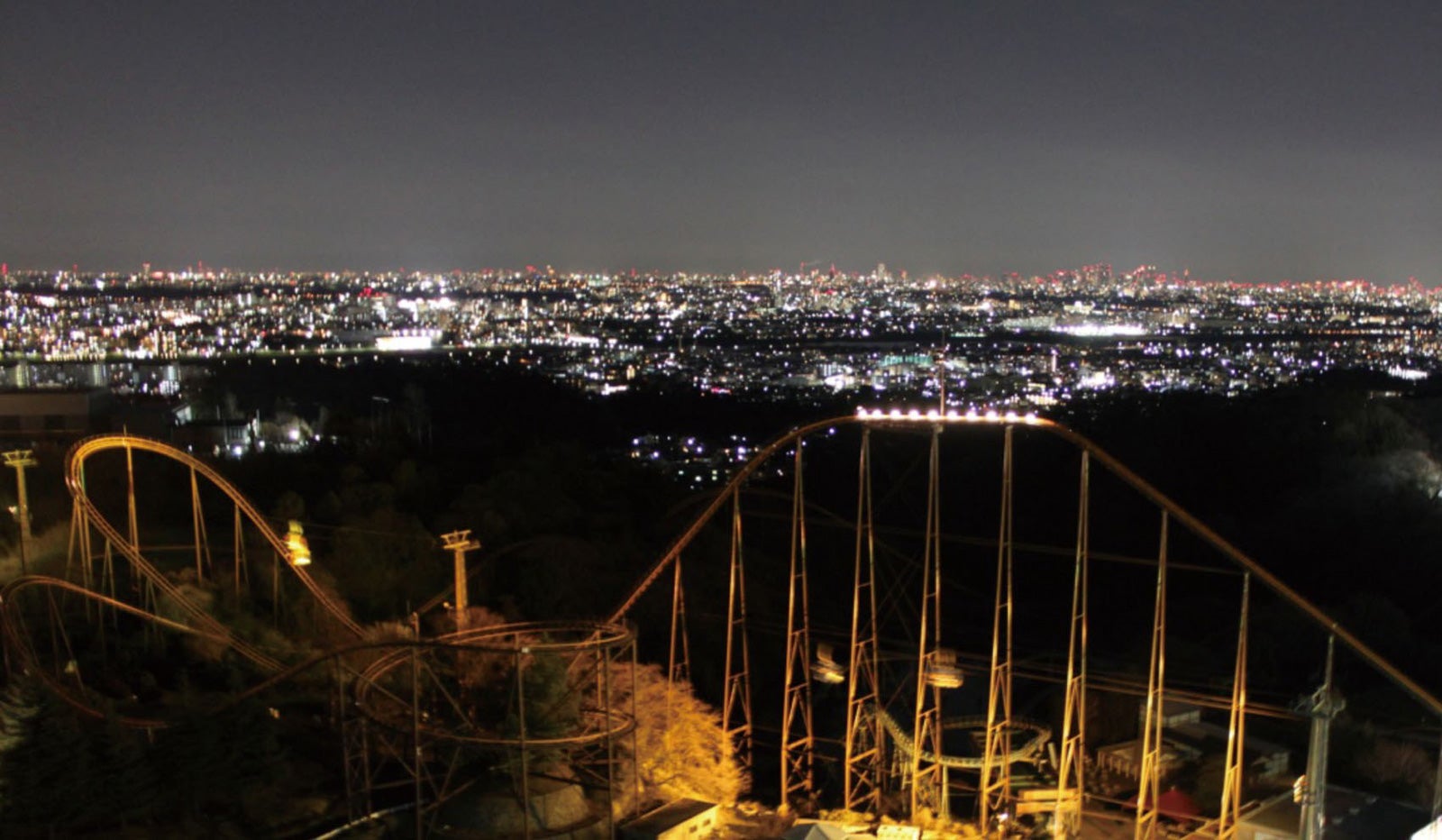 アトラクションから見下ろす夜景／画像提供：よみうりランド