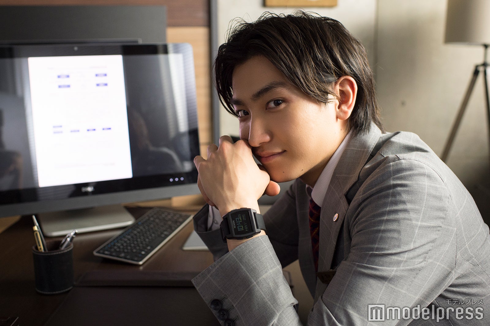 部長の部屋で天下取りを目論むマロくん