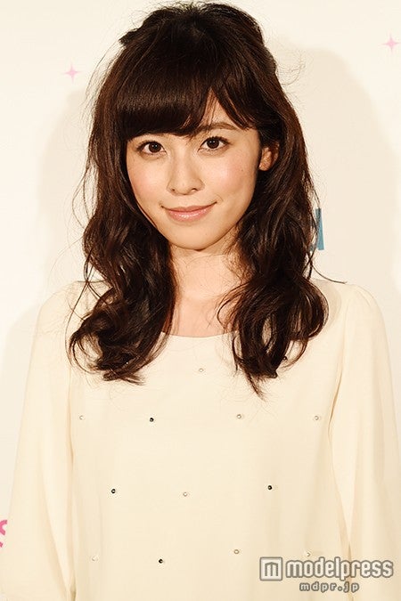 抜てき続く現役青学生モデル久慈暁子「学業との両立が大変」　モデルプレスインタビュー