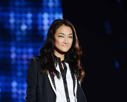 <速報>冨永愛、美長脚で上級コーデを披露「東京ランウェイ2012 A/W」開幕