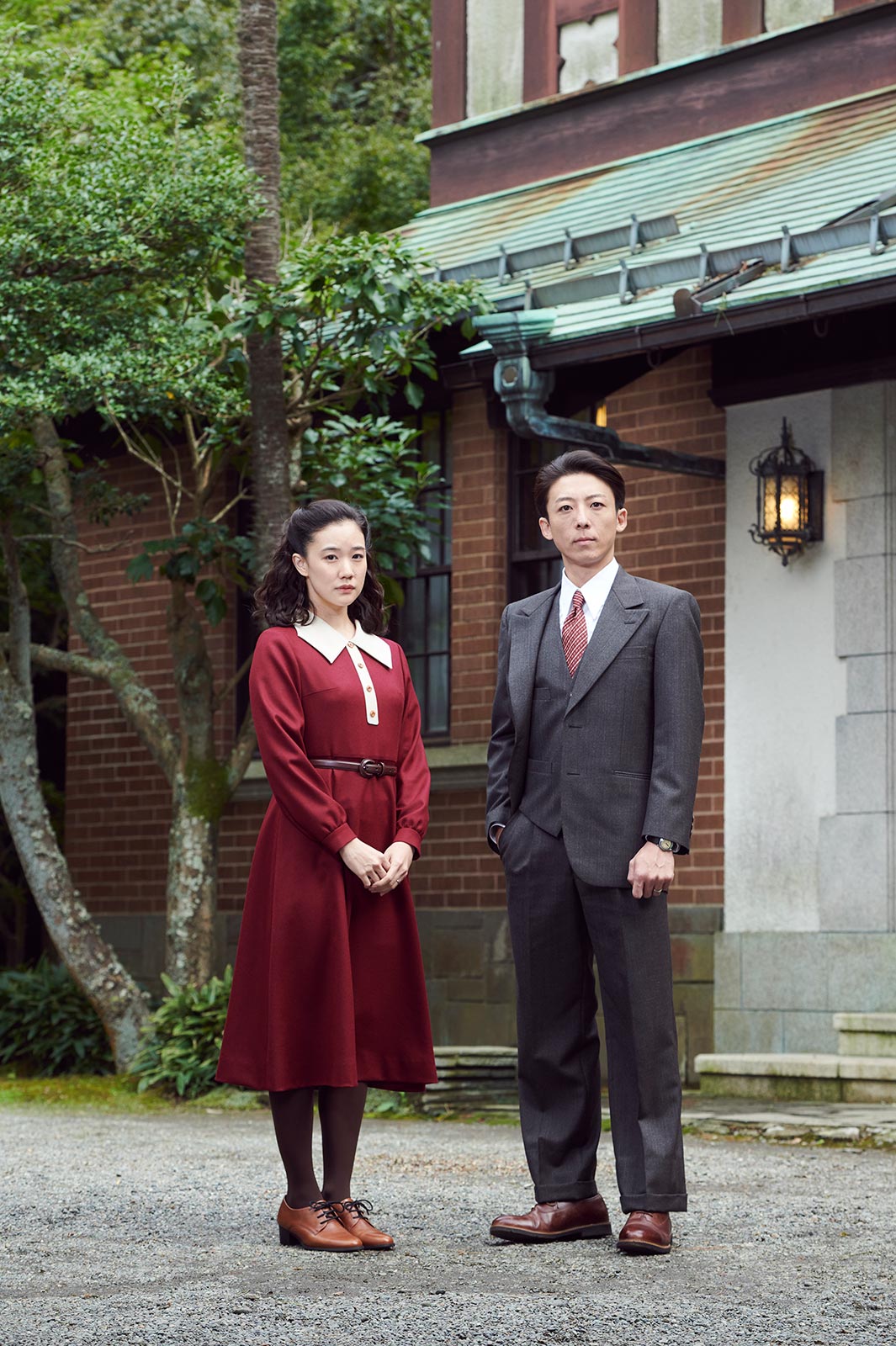 蒼井優、高橋一生（C）NHK