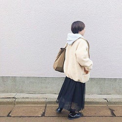 シースルーで軽やかに! 大人色チュールスカートで冬のマンネリ解消コーデ10選♪