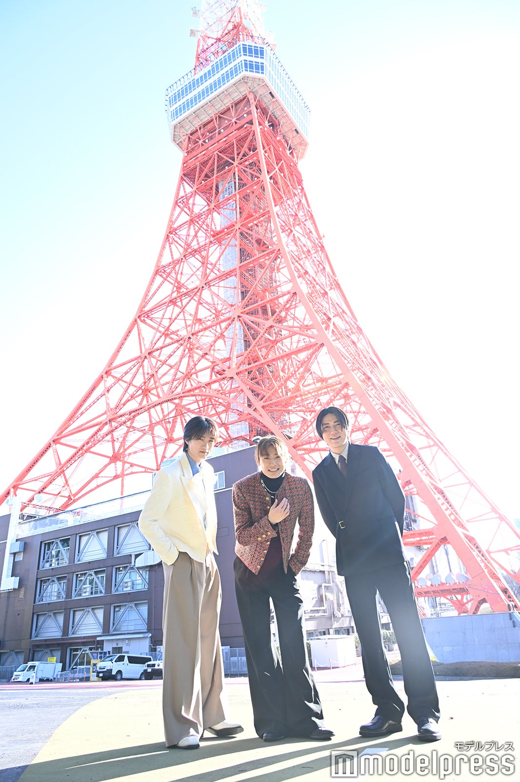 山中柔太朗、高松アロハ、八重樫風雅監督（C）モデルプレス