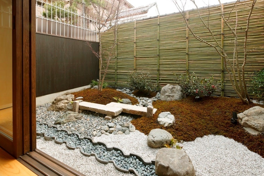 美しく整備された坪庭／画像提供：ワコール