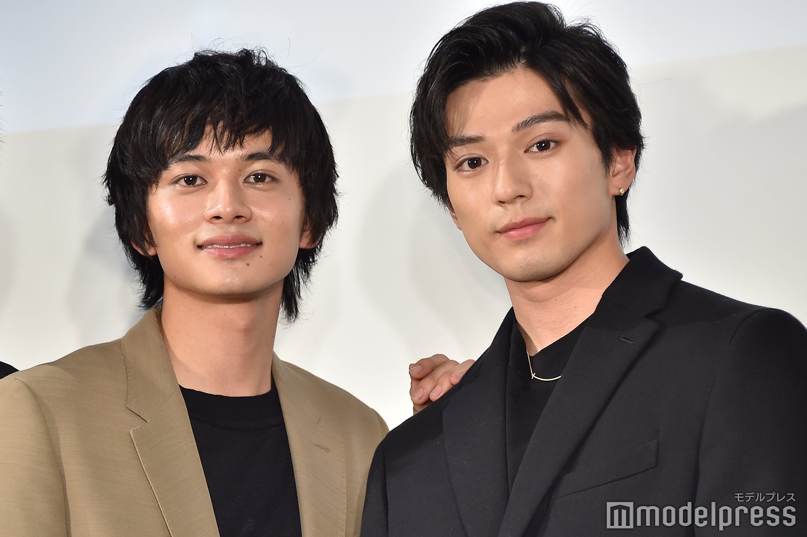 新田真剣佑・北村匠海ら、青学にサプライズ登場で学生熱狂＜サヨナラまでの30分＞