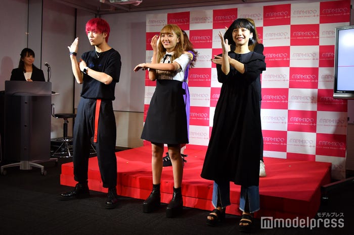 15秒のダンス動画を披露(C)モデルプレス