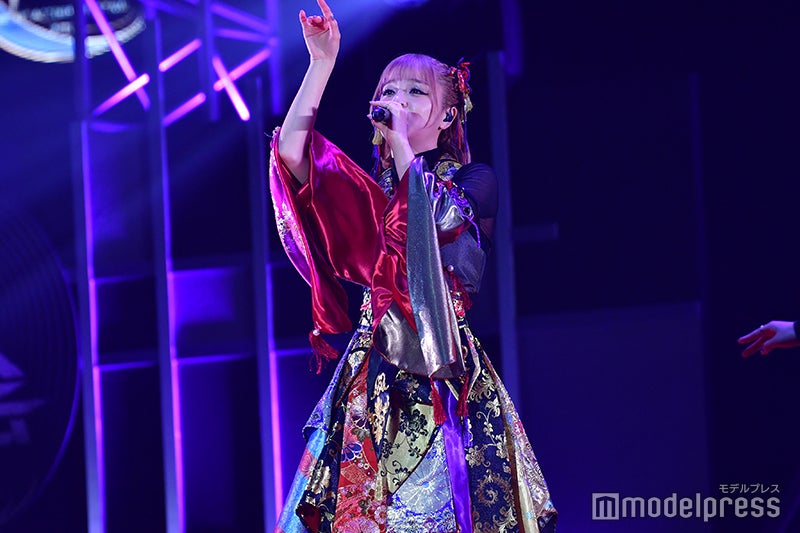 （C）モデルプレス