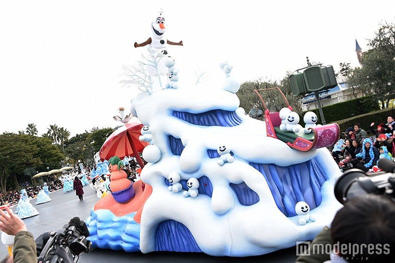 オラフのフロート／「フローズンファンタジーパレード」（C）モデルプレス